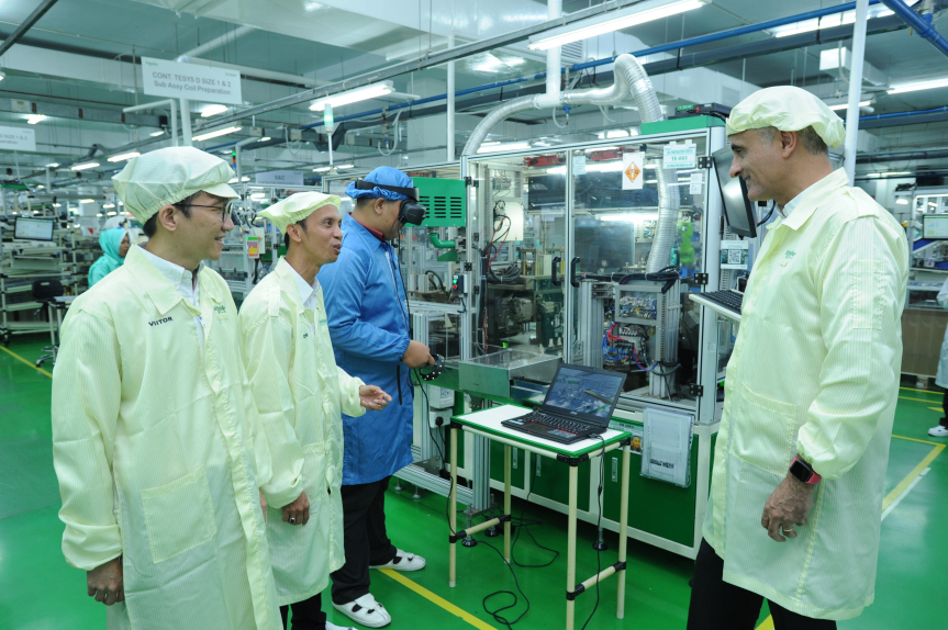 Batam smart factory. Batam smart factory.