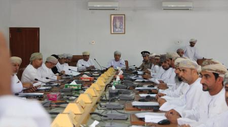 During the meeting, Mazoon Electricity’s management team reviewed the company’s achievements and highlighted information on the key projects that have been implemented and those being executed currently in the Governorate. During the meeting, Mazoon Electricity’s management team reviewed the company’s achievements and highlighted information on the key projects that have been implemented and those being executed currently in the Governorate.